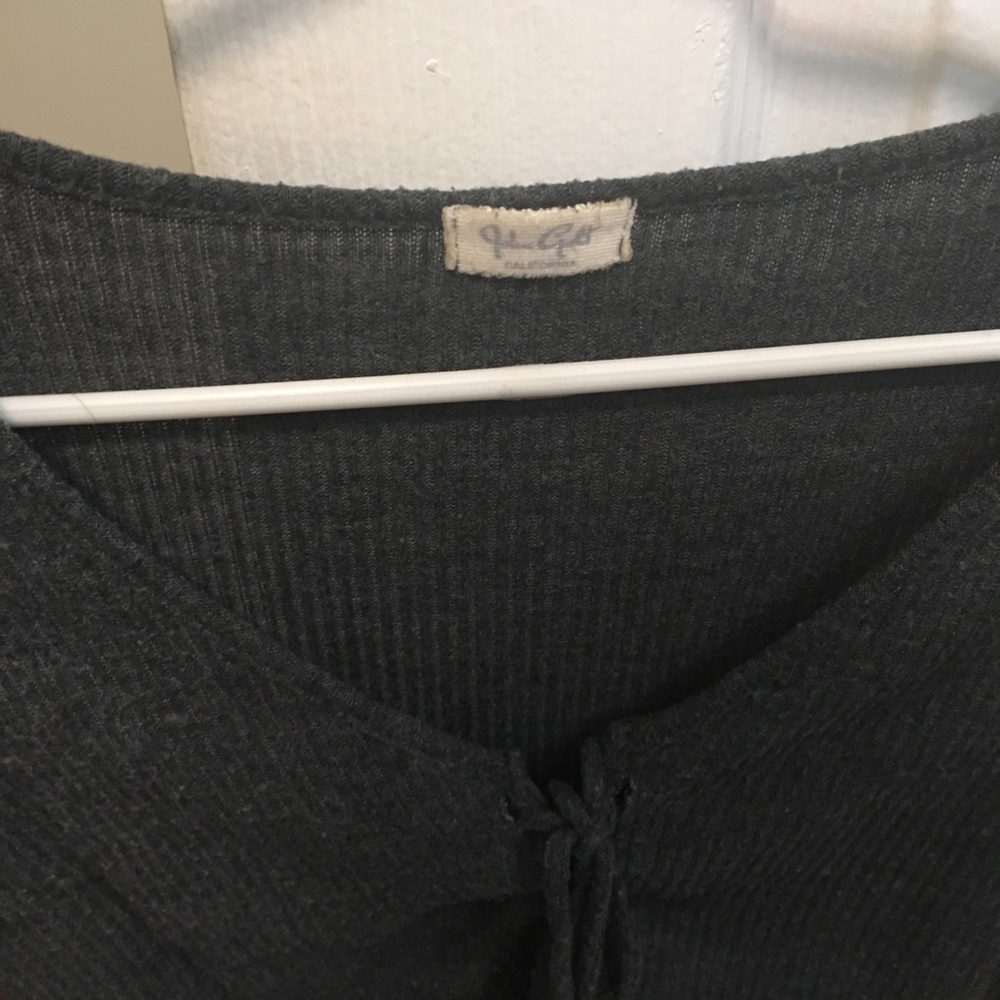 ❌SOLD❌ Bundle gray long sleeve tops - Picture 11 of 11